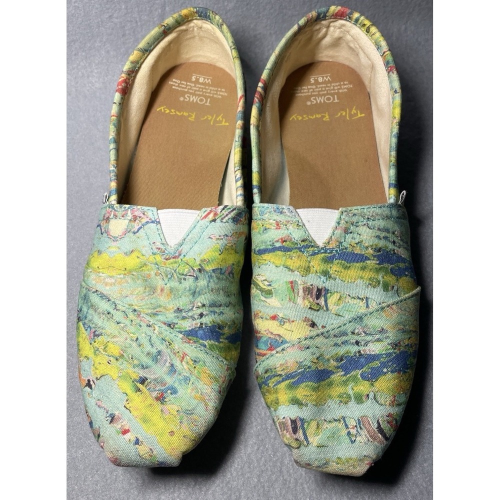 TOMS Casual Shoes Active Flats Tyler Ramsey Size 8.5 Pre Owned Condition